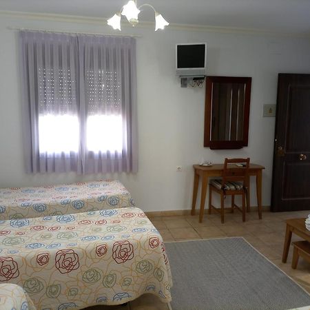 Hotel Venta De Abajo à El Castillo de las Guardas Chambre photo