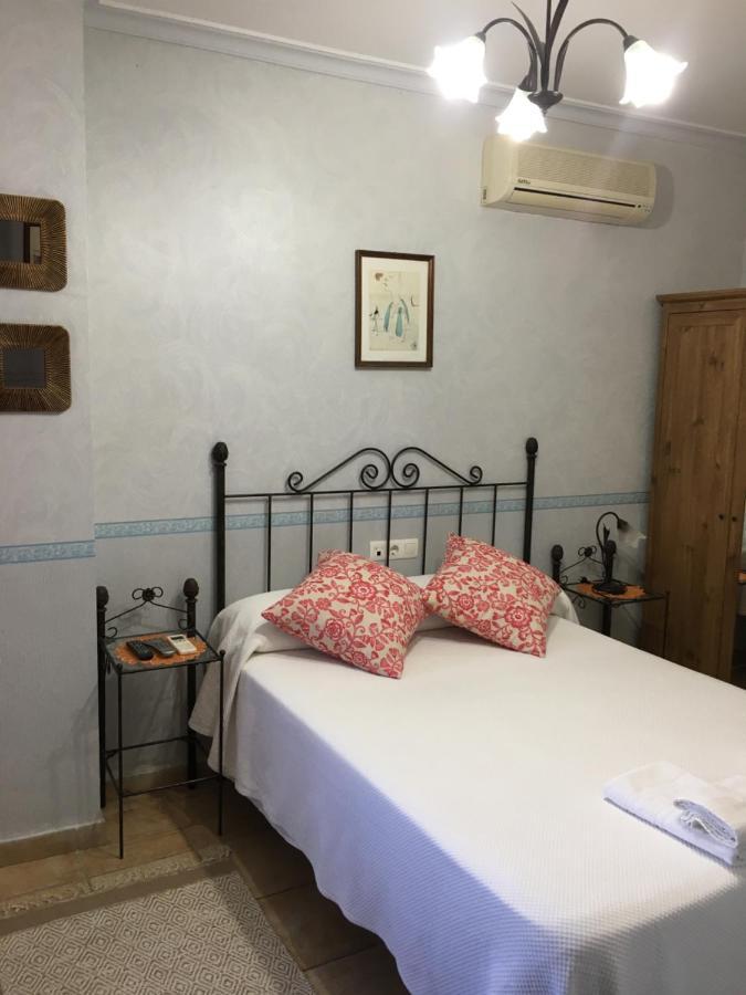 Hotel Venta De Abajo à El Castillo de las Guardas Extérieur photo
