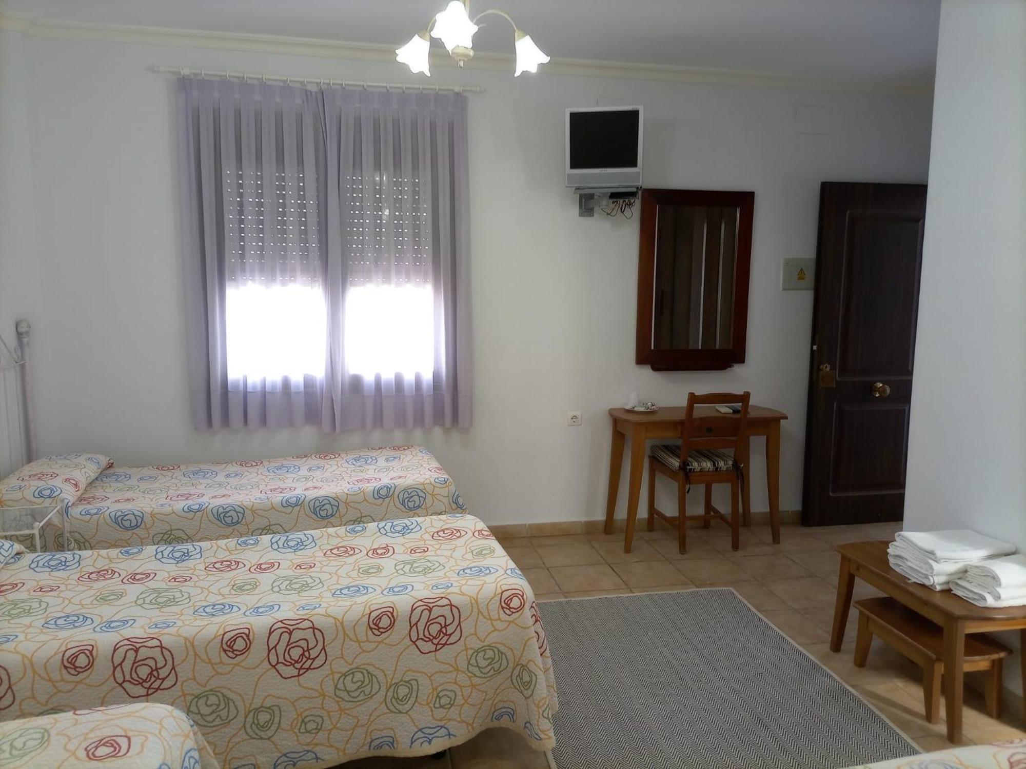 Hotel Venta De Abajo à El Castillo de las Guardas Chambre photo
